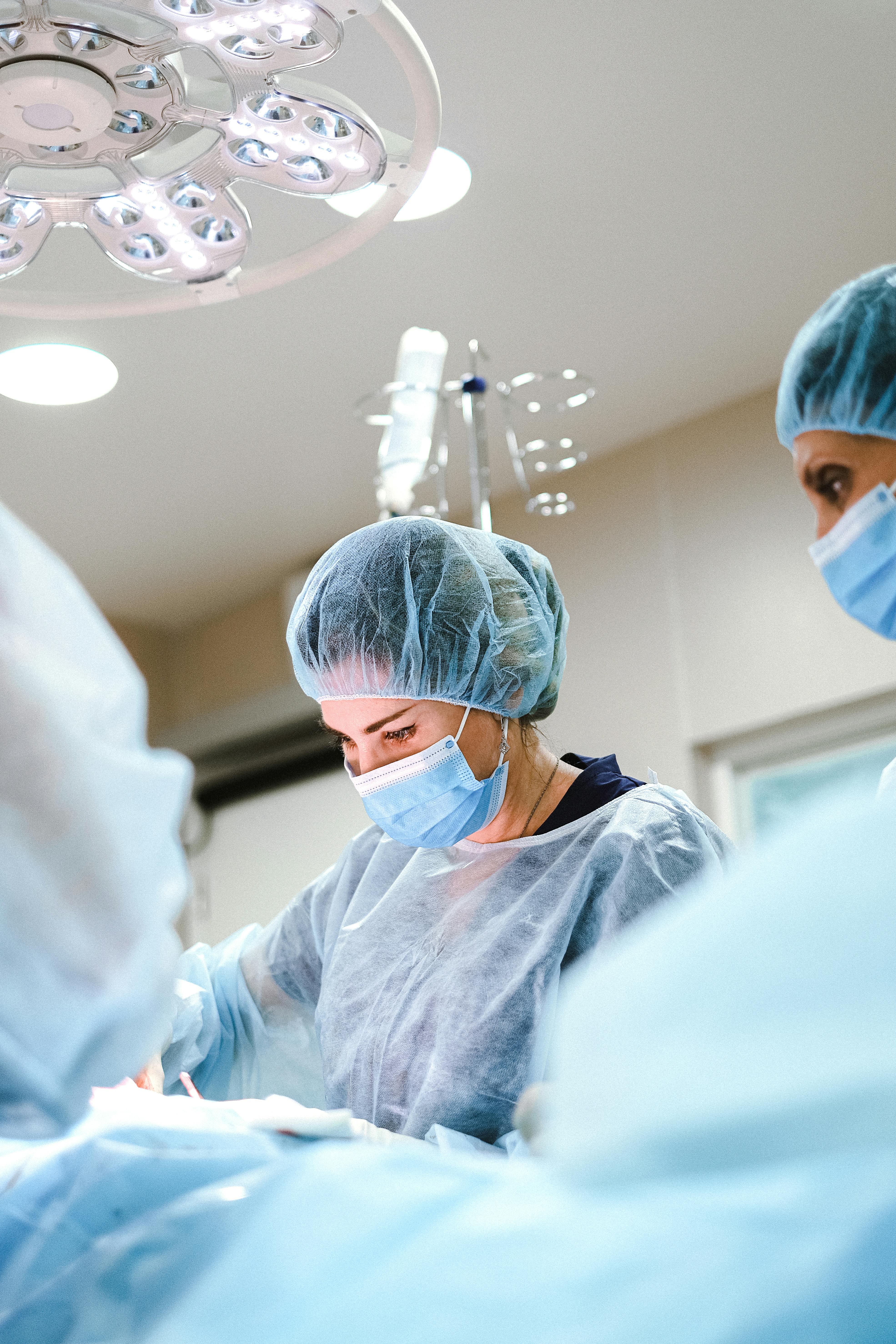 Procedimento odontológico com planejamento e precisão